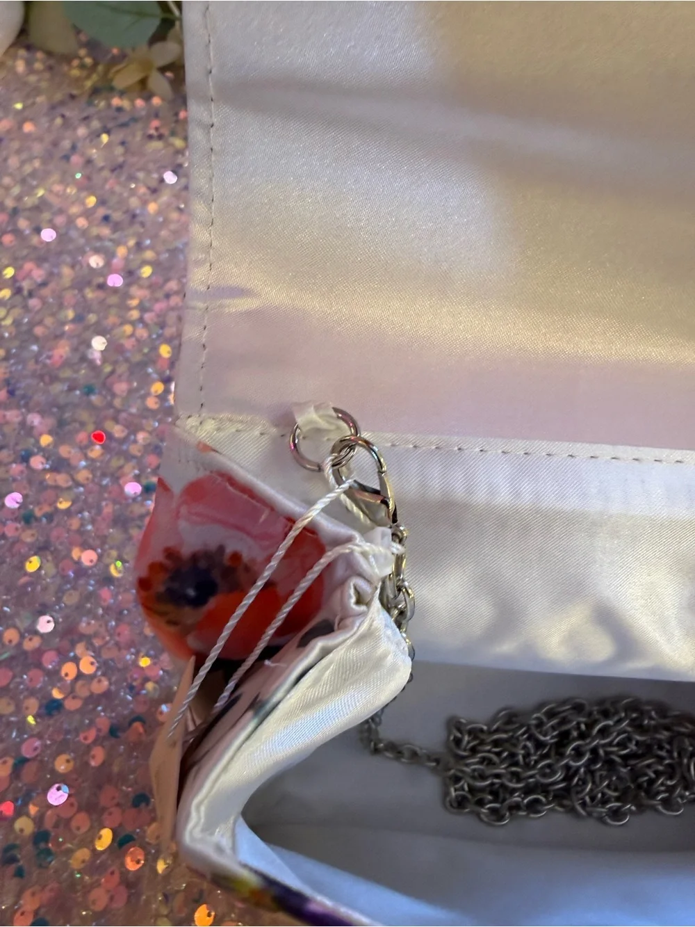 NWT Jewel by Badgley Mischka Signature Bow Envelope Clutch in Floral Pattern - Picture 7 of 11